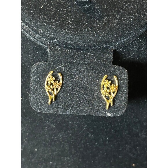 Gold Tone Wish Bone Flower Earrings - Picture 1 of 3